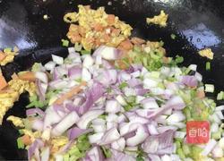 火腿鸡蛋菜炒饭的做法图解6