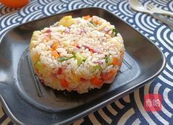 菠萝炒饭的做法图解1