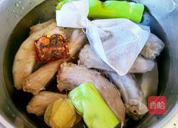 卤鸭脖的做法图解3