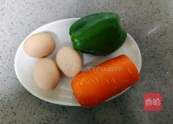 蚝油菜椒炒鸡蛋的做法图解1