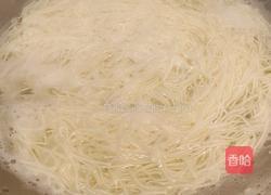 肚丝落锅面的做法图解5