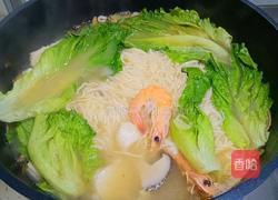 鲜虾鱼肉面的做法图解7