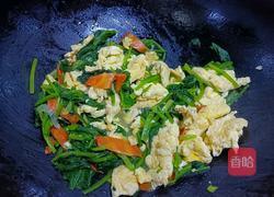 菠菜炒鸡蛋的做法图解7