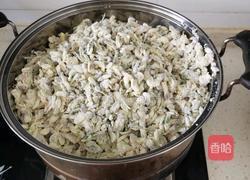 蒸槐花的做法图解2