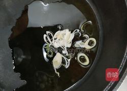 醋溜白菜木耳的做法图解3