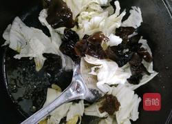 醋溜白菜木耳的做法图解4