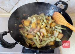 土豆炖豆角的做法图解17