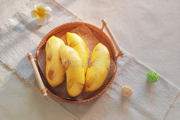 香蕉奶黄包