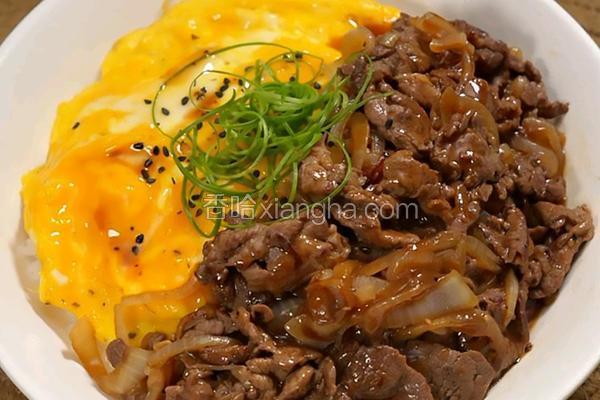 照烧肥牛滑蛋饭