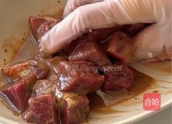 蒜香口蘑牛肉的做法图解2