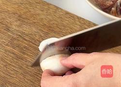 蒜香口蘑牛肉的做法图解3