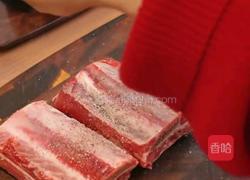黑松露土豆泥牛排骨的做法图解1
