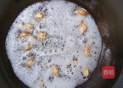 口蘑炒鸡腿肉的做法图解5