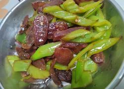 辣椒炒腊肠