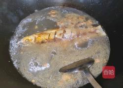 鲮鱼豆腐汤的做法图解2