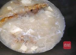 鲮鱼豆腐汤的做法图解3