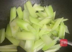 家常翠芹炒肉片的做法图解6