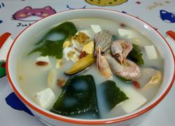 加拿大北极虾海鲜豆腐汤